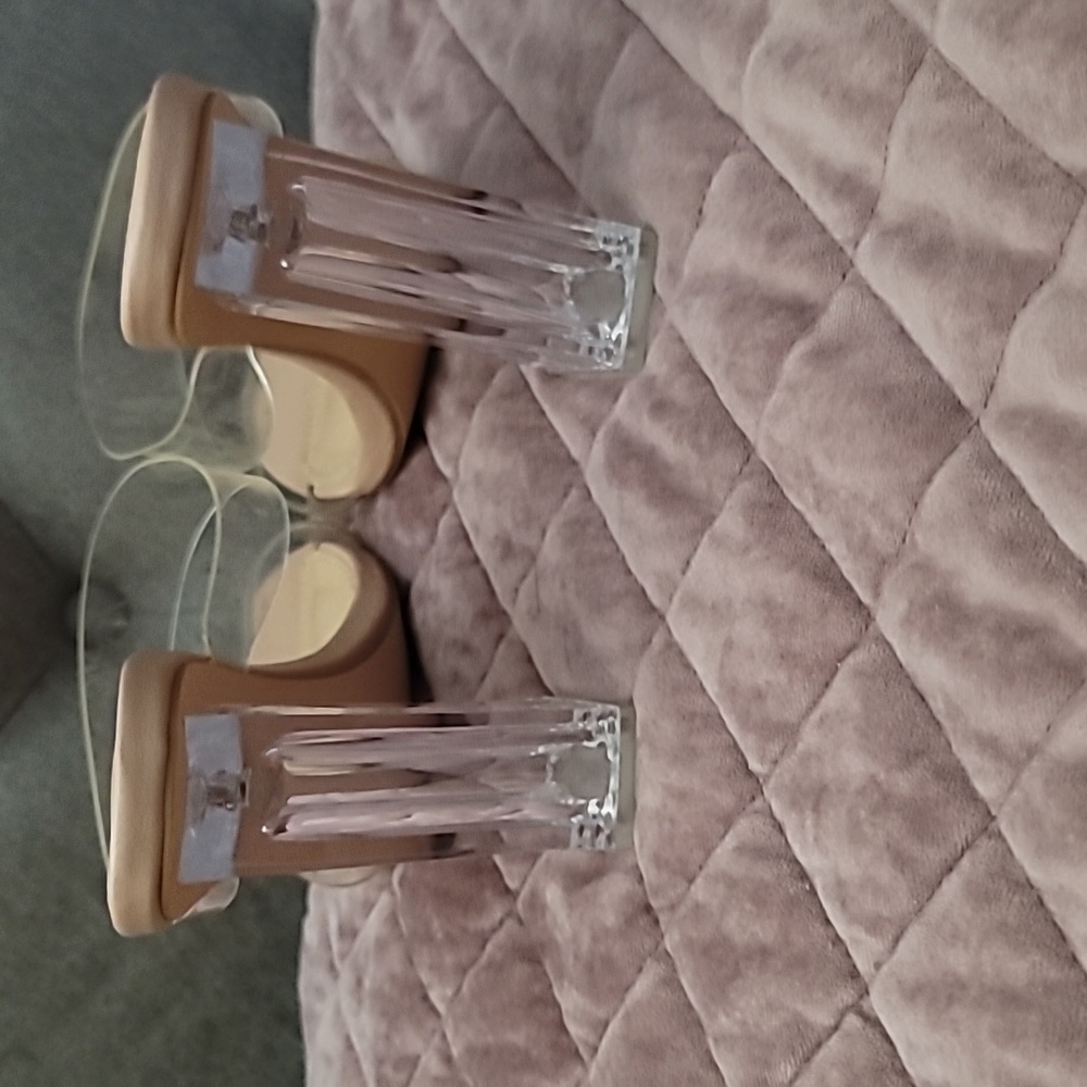 MISS LOLA HEELS - Picture 3 of 4